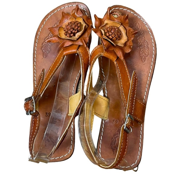 Handmade Tooled Brown Leather Sandals With 3-D Leather Floral Detail Size 8 - Picture 4 of 7